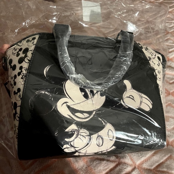 Mickey loungefly handbag - Picture 1 of 9